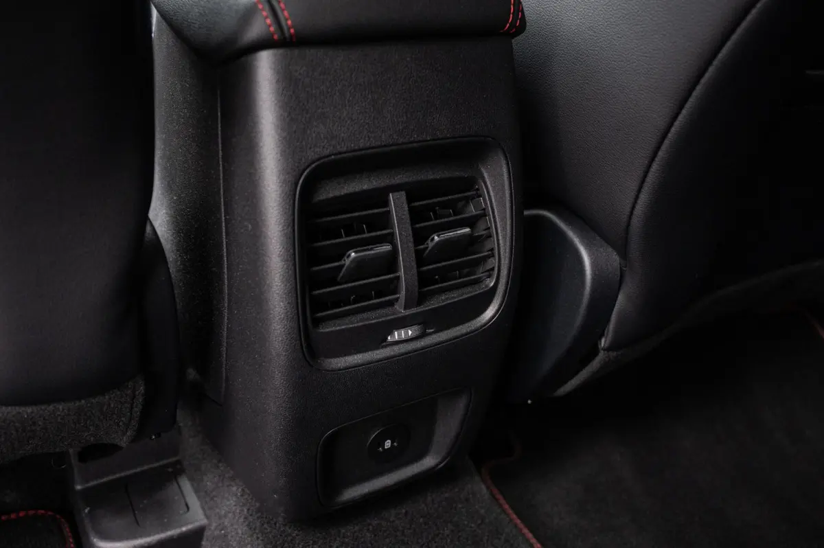 2.5 PHEV ST-Line X PANO TREKHAAK ADAPTIVE CRUISE HEAD UP CAMERA STUURVERWARMING B&O
