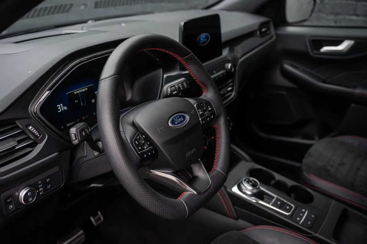 2.5 PHEV ST-Line X PANO TREKHAAK ADAPTIVE CRUISE HEAD UP CAMERA STUURVERWARMING B&O