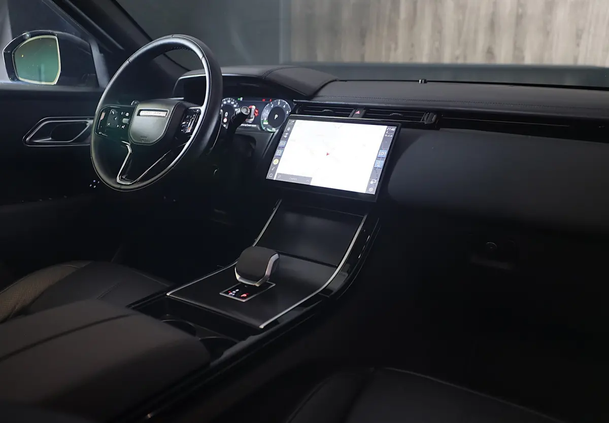3.0 P400 AWD Dynamic SE MHEV / Batumi Gold / Acc / Lane Assist / Dode Hoek / 360 Camera / Leder /Pano