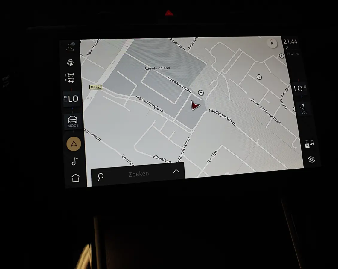 3.0 P400 AWD Dynamic SE MHEV / Batumi Gold / Acc / Lane Assist / Dode Hoek / 360 Camera / Leder /Pano