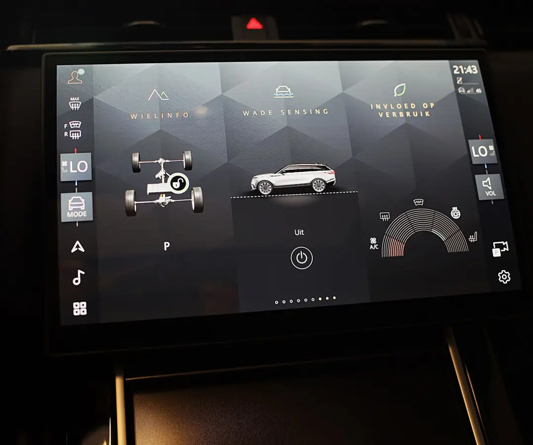 3.0 P400 AWD Dynamic SE MHEV / Batumi Gold / Acc / Lane Assist / Dode Hoek / 360 Camera / Leder /Pano