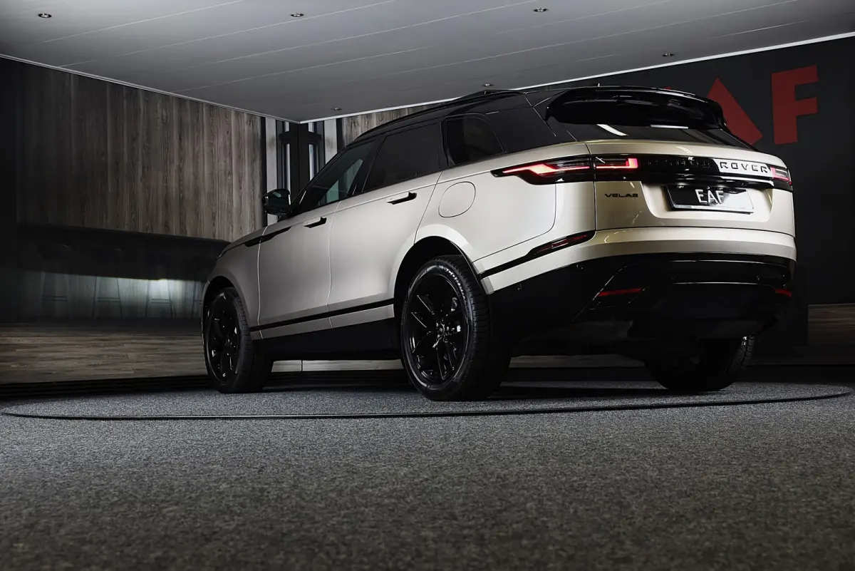 3.0 P400 AWD Dynamic SE MHEV / Batumi Gold / Acc / Lane Assist / Dode Hoek / 360 Camera / Leder /Pano
