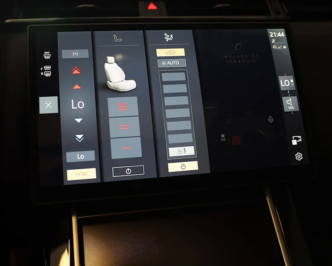 3.0 P400 AWD Dynamic SE MHEV / Batumi Gold / Acc / Lane Assist / Dode Hoek / 360 Camera / Leder /Pano