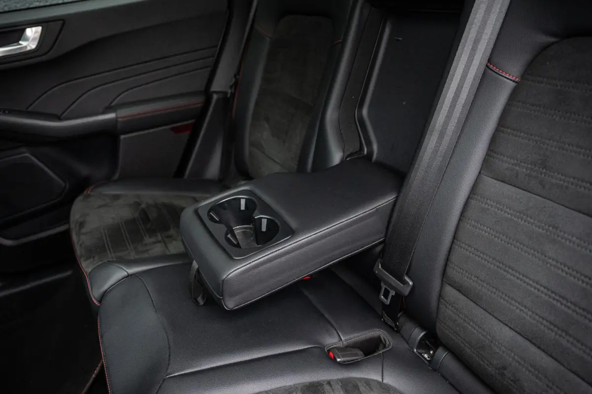 2.5 PHEV ST-Line X PANO TREKHAAK CRUISE HEAD UP CAMERA STUURVERWARMING B&O