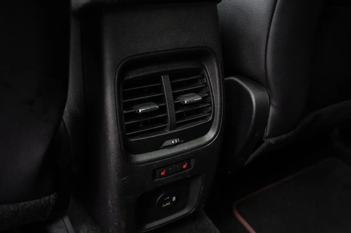 2.5 PHEV ST-Line X PANO TREKHAAK CRUISE HEAD UP CAMERA STUURVERWARMING B&O