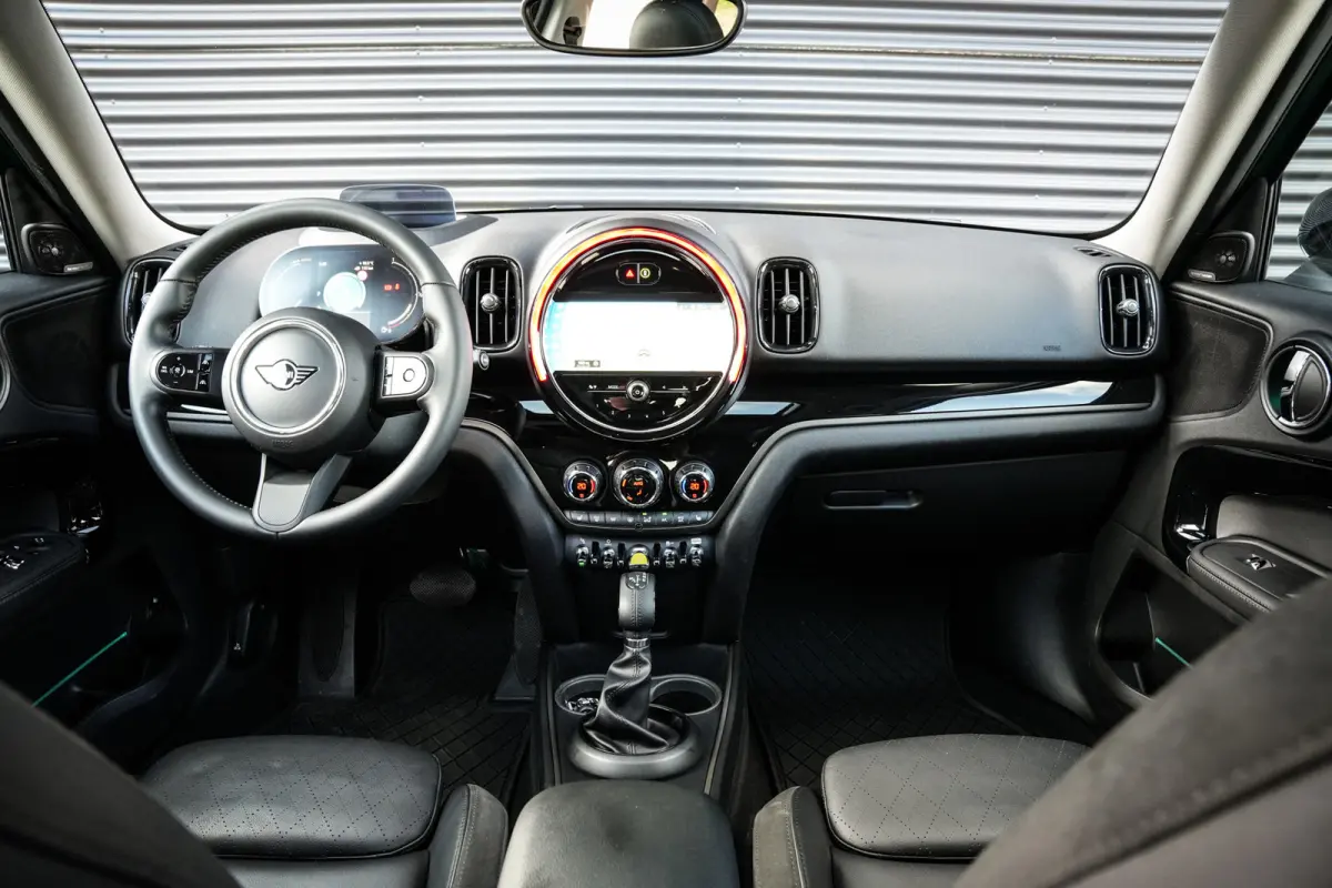 1.5 Cooper ALL4 Untamed Edition | Pano | Carplay | H&K | H.Leder | ACC | Groen metalic |