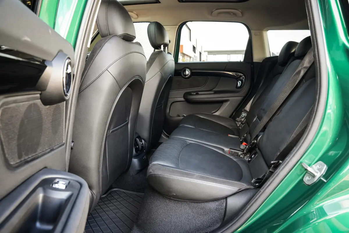 1.5 Cooper ALL4 Untamed Edition | Pano | Carplay | H&K | H.Leder | ACC | Groen metalic |
