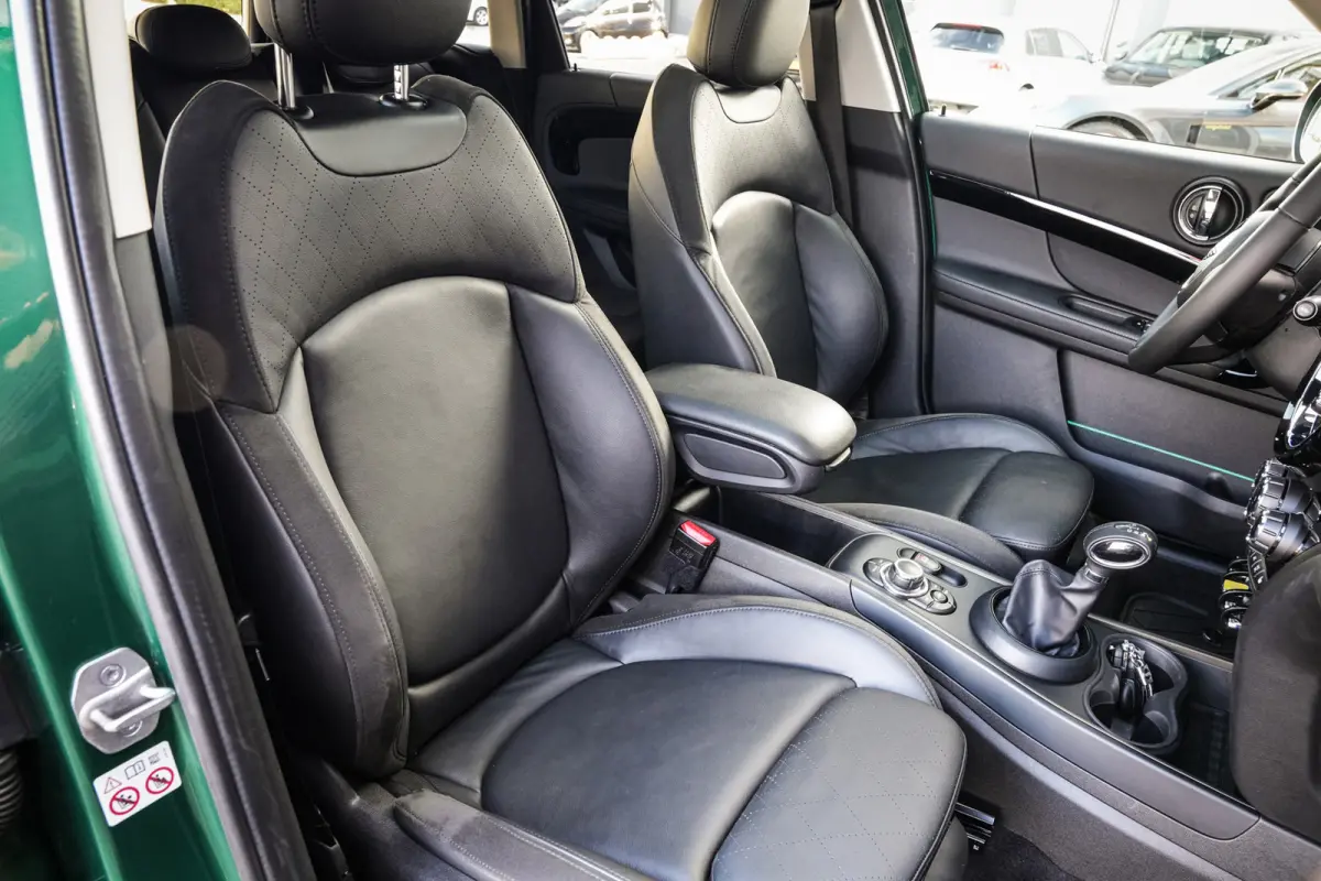 1.5 Cooper ALL4 Untamed Edition | Pano | Carplay | H&K | H.Leder | ACC | Groen metalic |