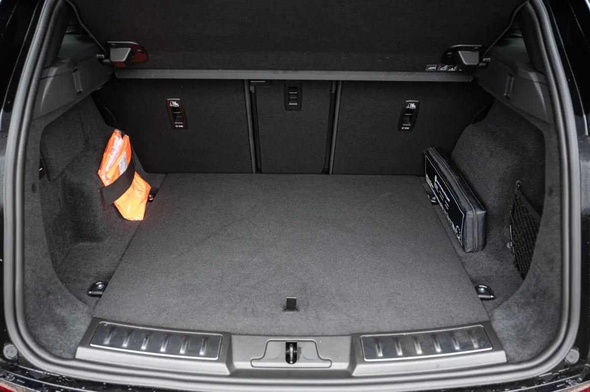 1.5 P270e PHEV PANO MERIDIAN ADAPTIVE CRUISE LEDER