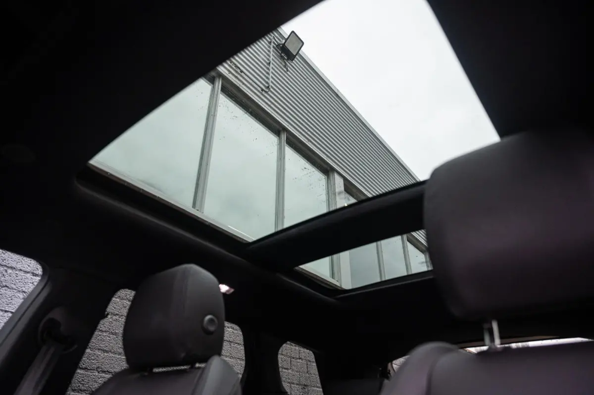 1.5 P270e PHEV PANO MERIDIAN ADAPTIVE CRUISE LEDER