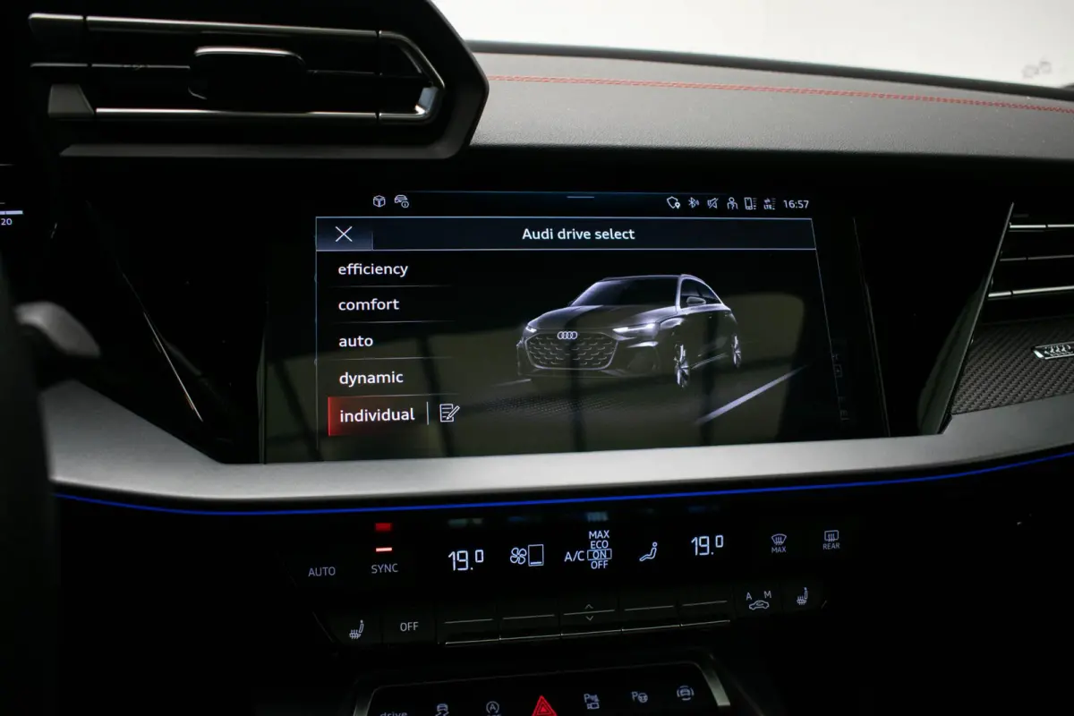 35 TFSI S edition |3xS-line|Pano|Carbon|HUD|Sonos|Memory|RS Stoelen
