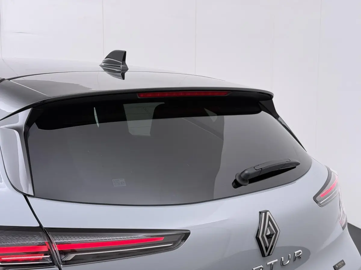 techno full hybrid E-Tech 160 | Google Navigatie | Parkeercamera | Climate Control |