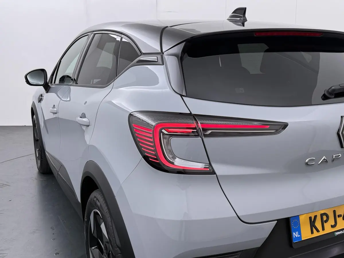 techno full hybrid E-Tech 160 | Google Navigatie | Parkeercamera | Climate Control |
