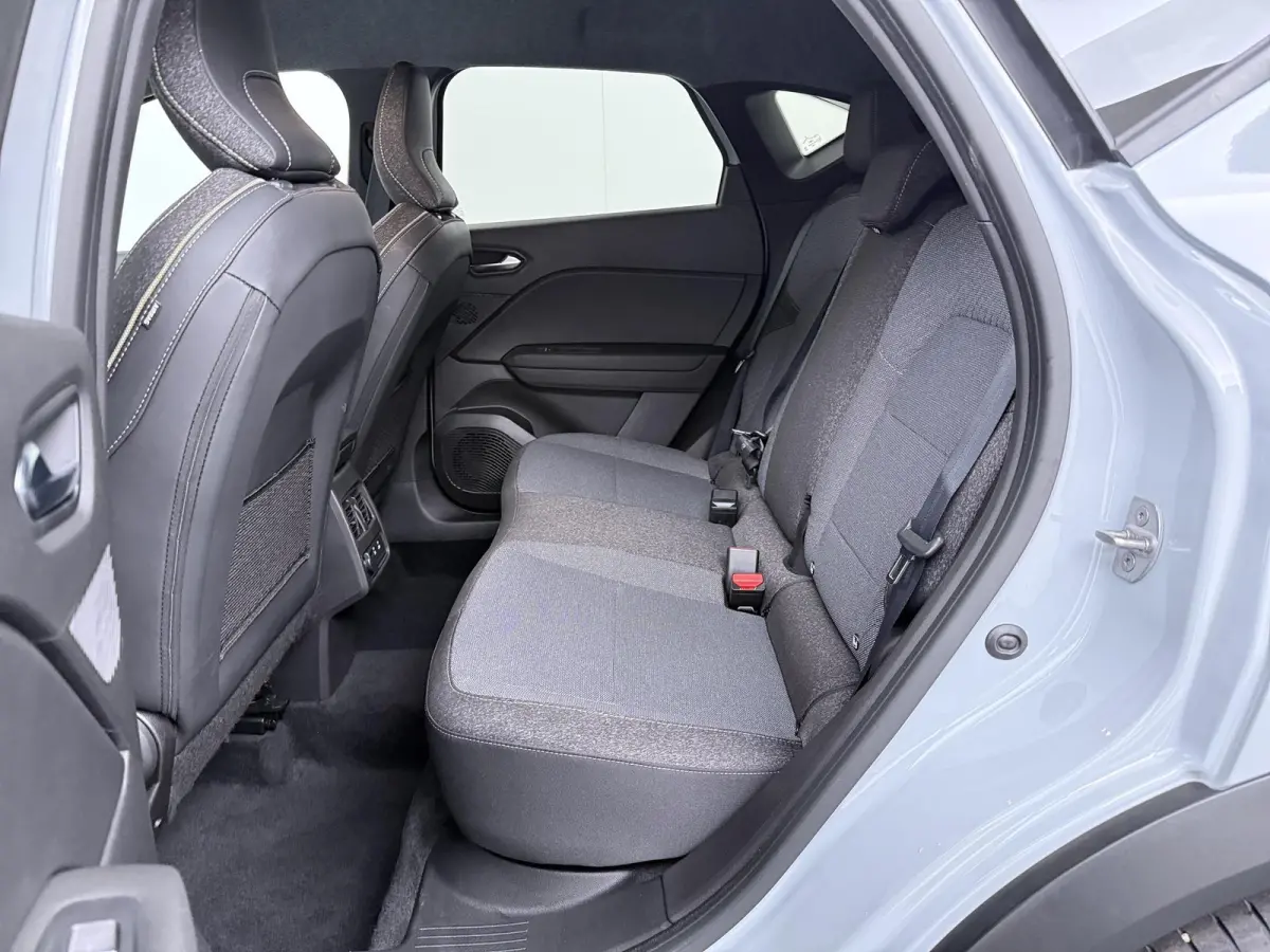 techno full hybrid E-Tech 160 | Google Navigatie | Parkeercamera | Climate Control |