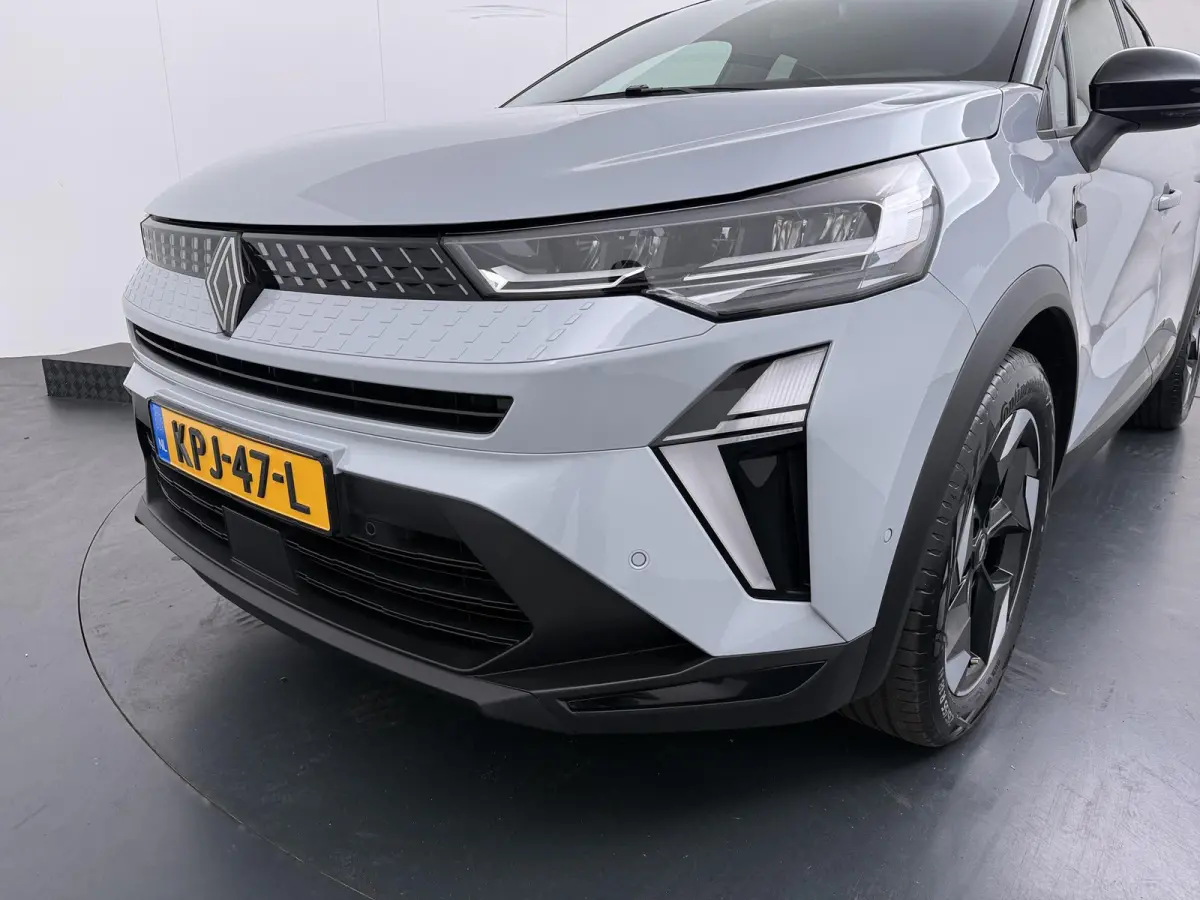 techno full hybrid E-Tech 160 | Google Navigatie | Parkeercamera | Climate Control |