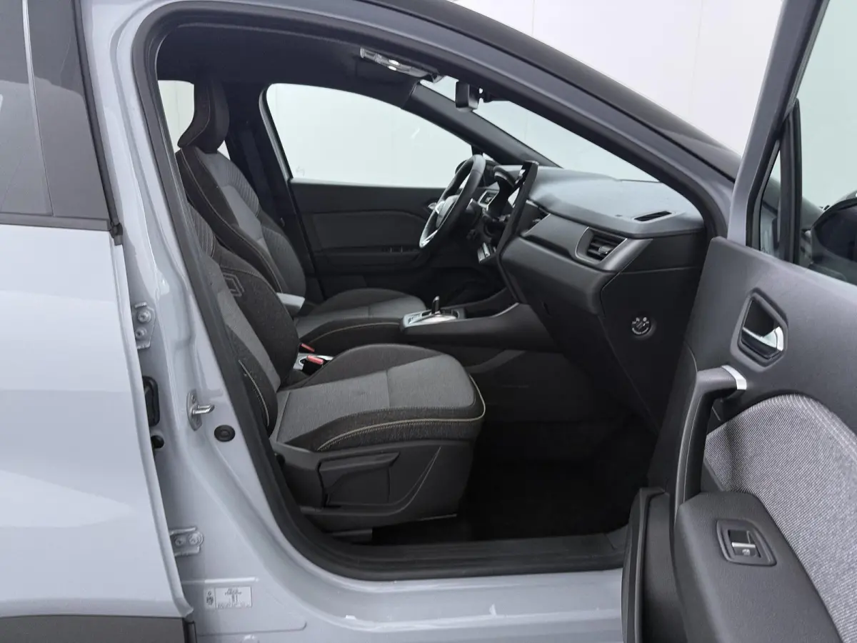 techno full hybrid E-Tech 160 | Google Navigatie | Parkeercamera | Climate Control |