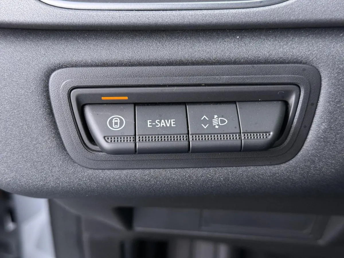 techno full hybrid E-Tech 160 | Google Navigatie | Parkeercamera | Climate Control |