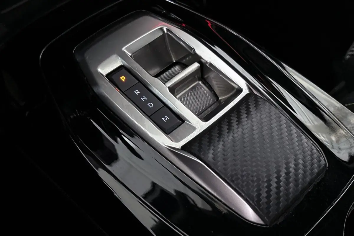 1.2 Hybrid 145 e-DCS6 GT Achteruitrijcamera Keyless Apple CarPlay