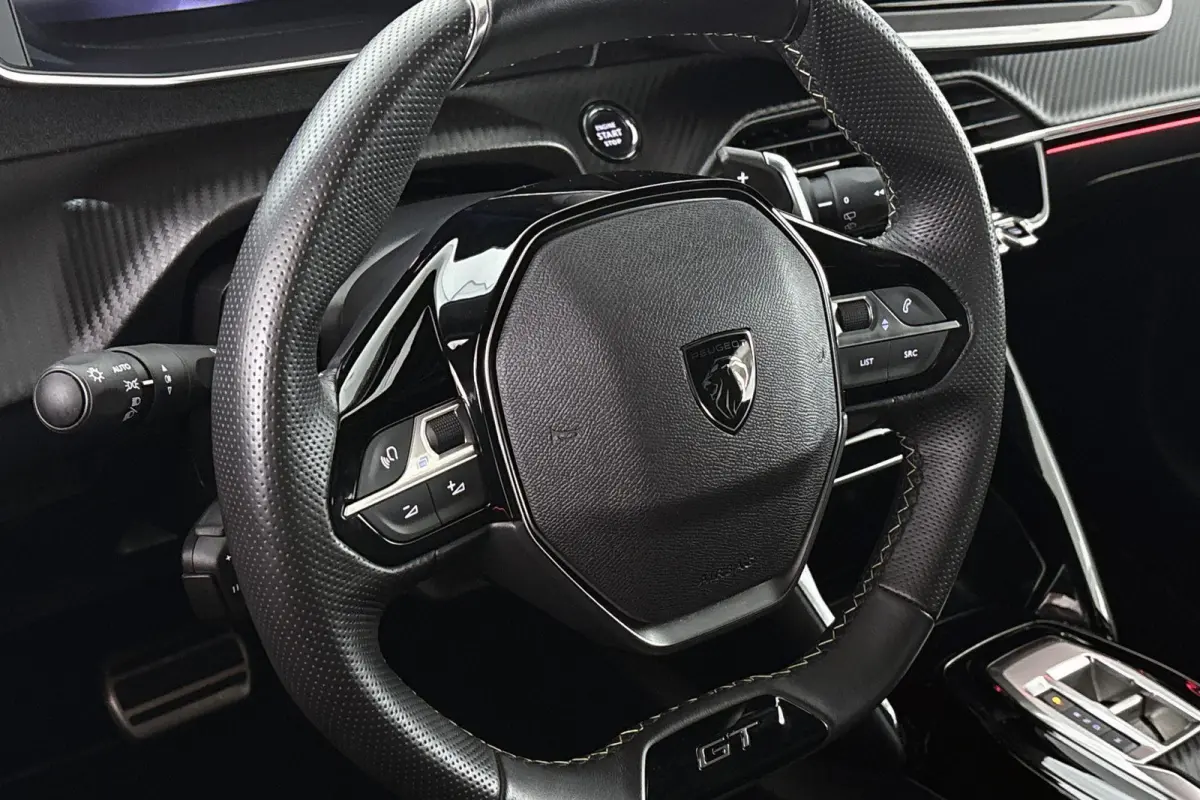 1.2 Hybrid 145 e-DCS6 GT Achteruitrijcamera Keyless Apple CarPlay