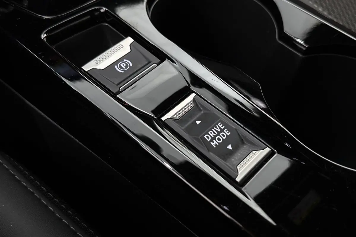 1.2 Hybrid 145 e-DCS6 GT Achteruitrijcamera Keyless Apple CarPlay