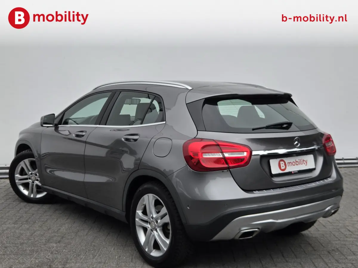 180 Premium Apple CarPlay Stoelverwarming | Sportstoelen | Urban Pack | PDC V+A