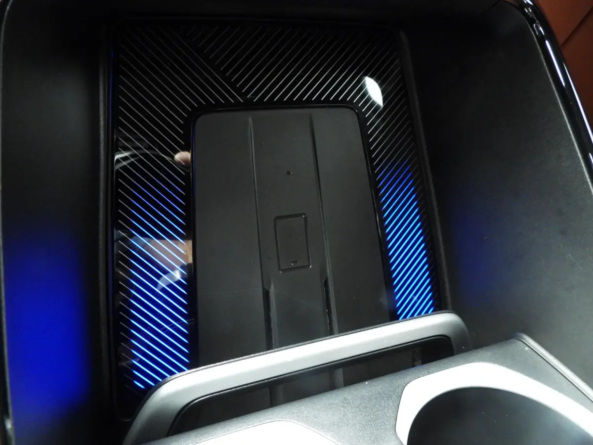 sDrive20i | M-Sportpakket | LED | Leder | Navigatie | Sportstoelen | Stoelverwarming | DAB | Alu 19 inch