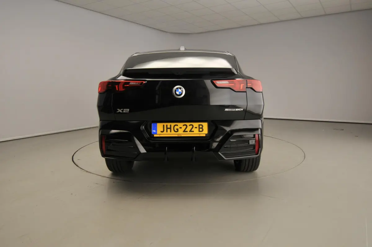 sDrive20i | M-Sportpakket | LED | Leder | Navigatie | Sportstoelen | Stoelverwarming | DAB | Alu 19 inch