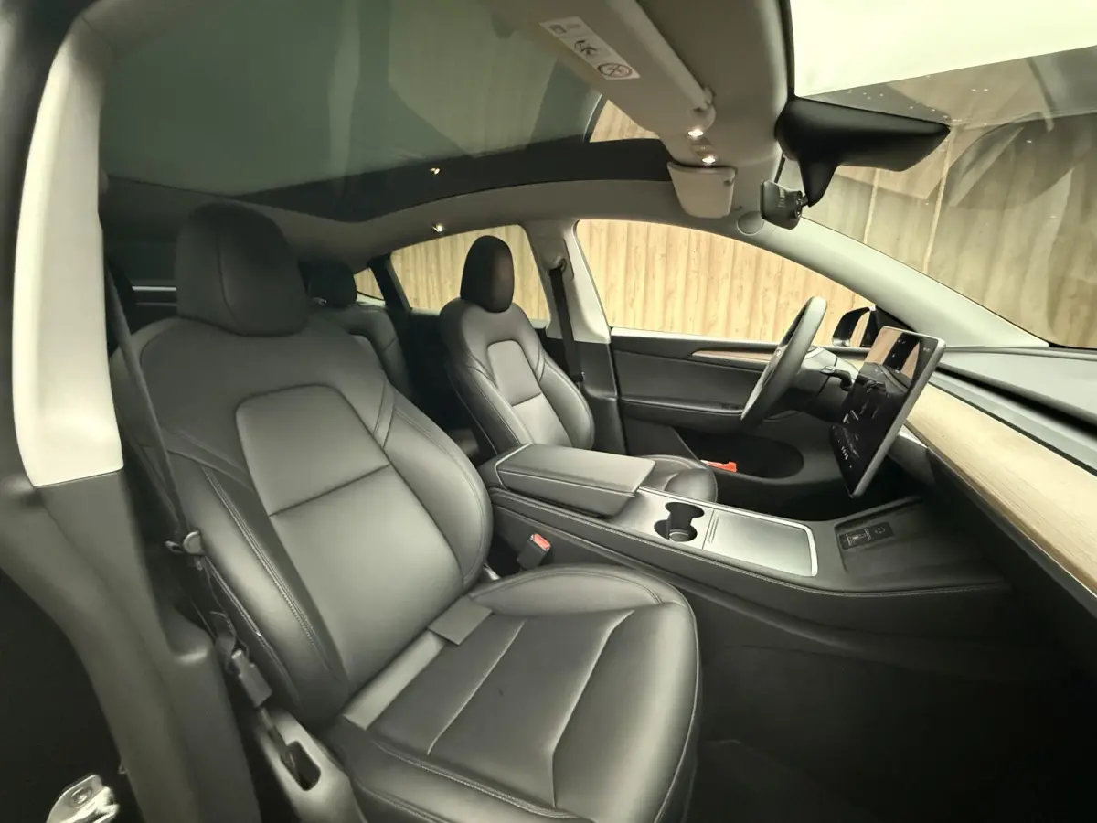 Long Range AWD 75 kWh