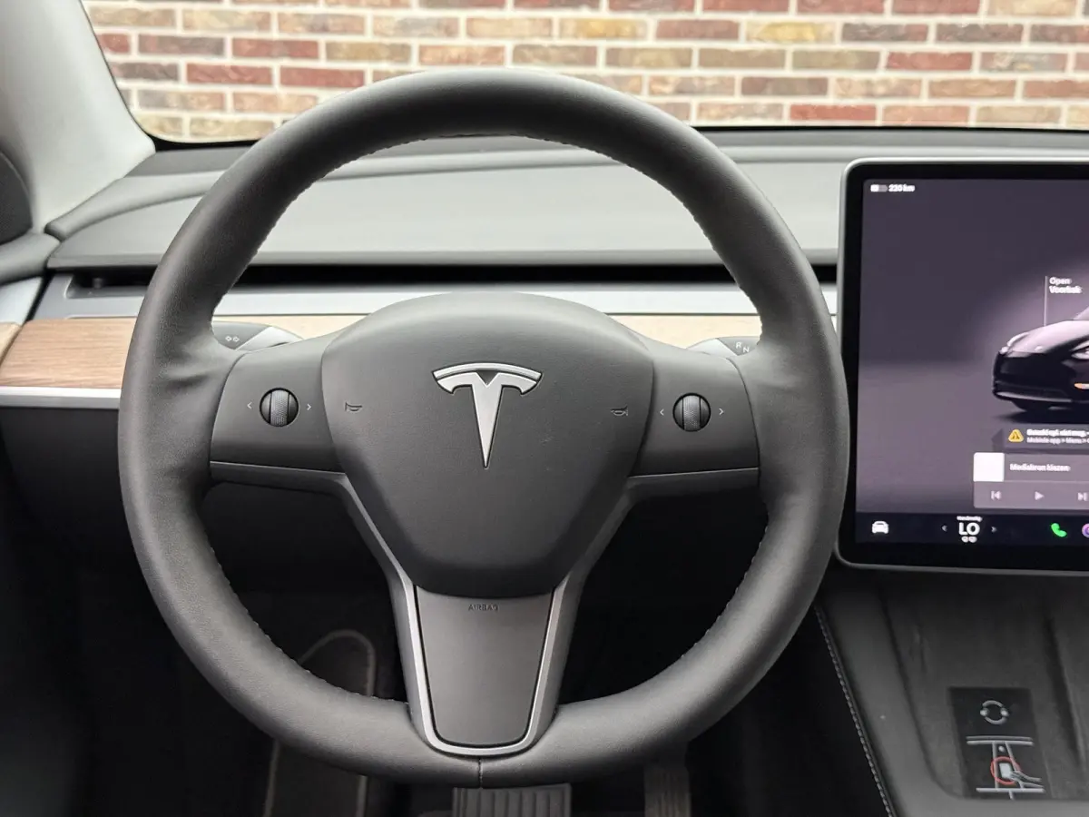 Long Range AWD 75 kWh