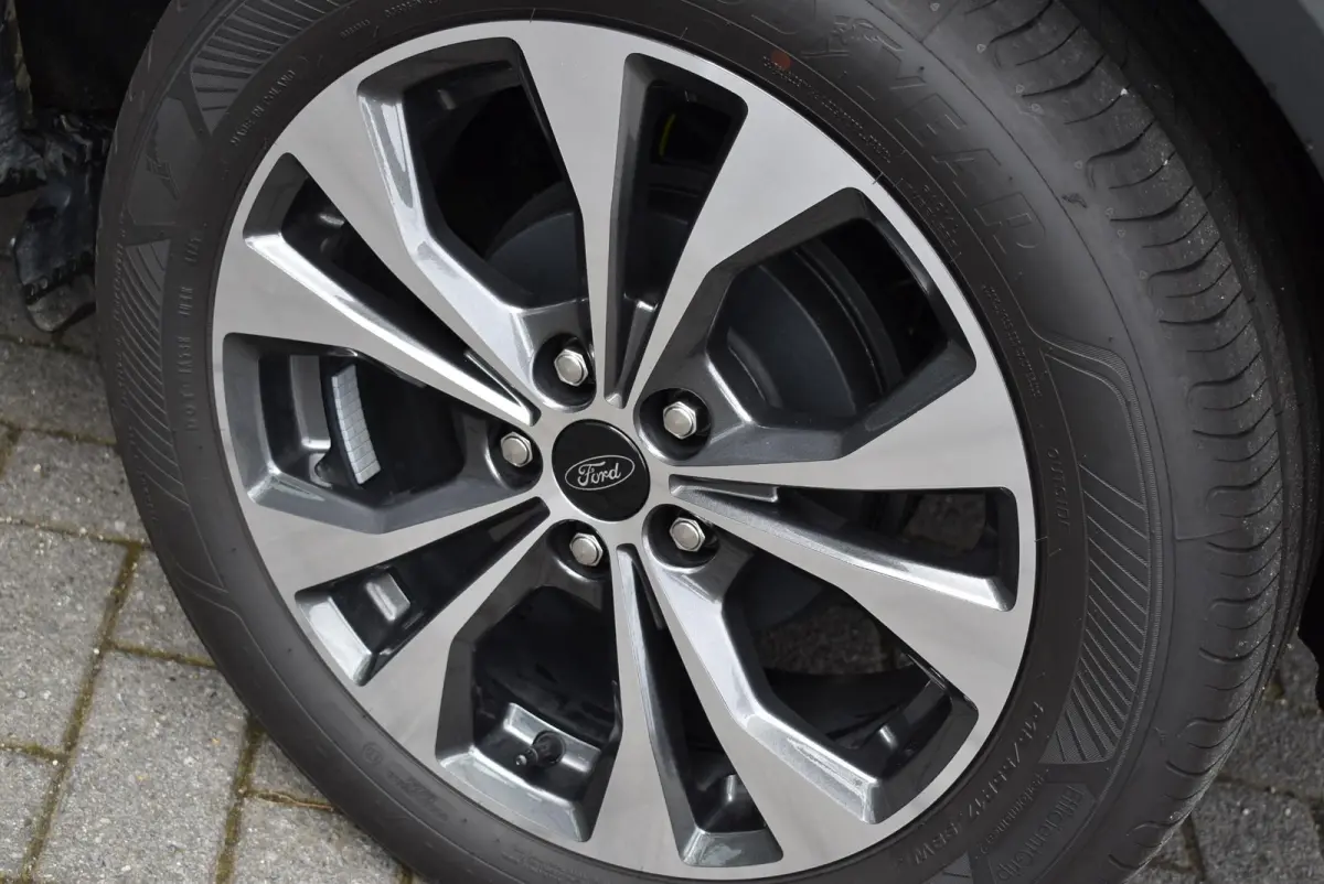 1.0 EcoBoost Titanium | Demo | Climate Control | Cruise Control | Winterpakket | Comfort Pack | Achteruitrijcamera | Apple Carplay/Android Auto |