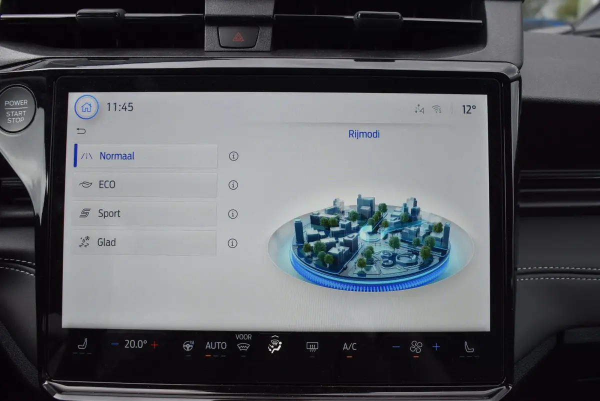 1.0 EcoBoost Titanium | Demo | Climate Control | Cruise Control | Winterpakket | Comfort Pack | Achteruitrijcamera | Apple Carplay/Android Auto |