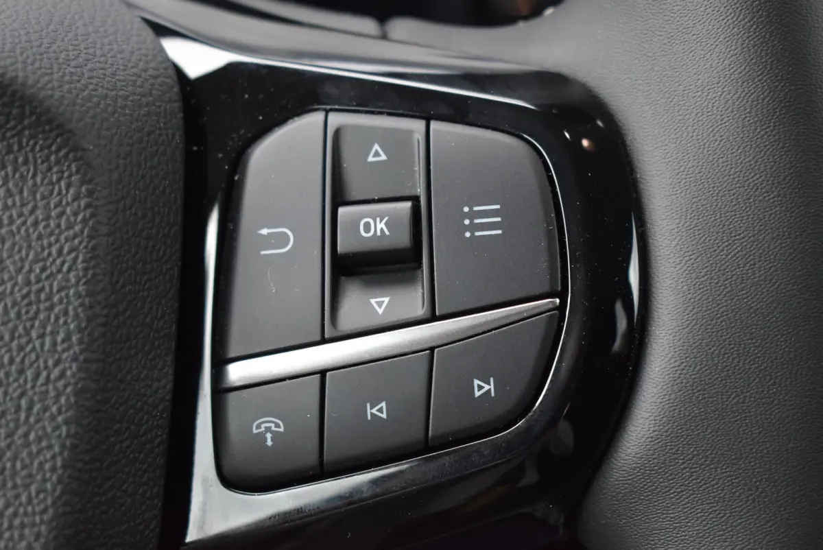 1.0 EcoBoost Titanium | Demo | Climate Control | Cruise Control | Winterpakket | Comfort Pack | Achteruitrijcamera | Apple Carplay/Android Auto |