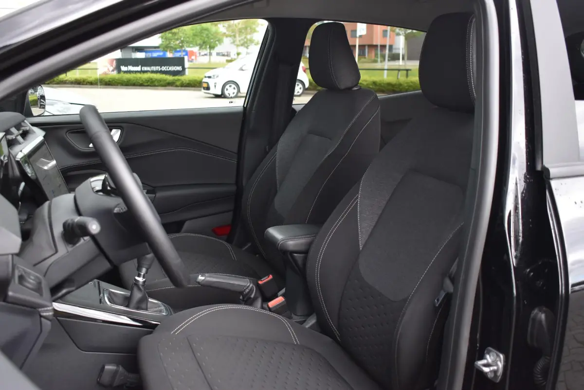 1.0 EcoBoost Titanium | Demo | Climate Control | Cruise Control | Winterpakket | Comfort Pack | Achteruitrijcamera | Apple Carplay/Android Auto |