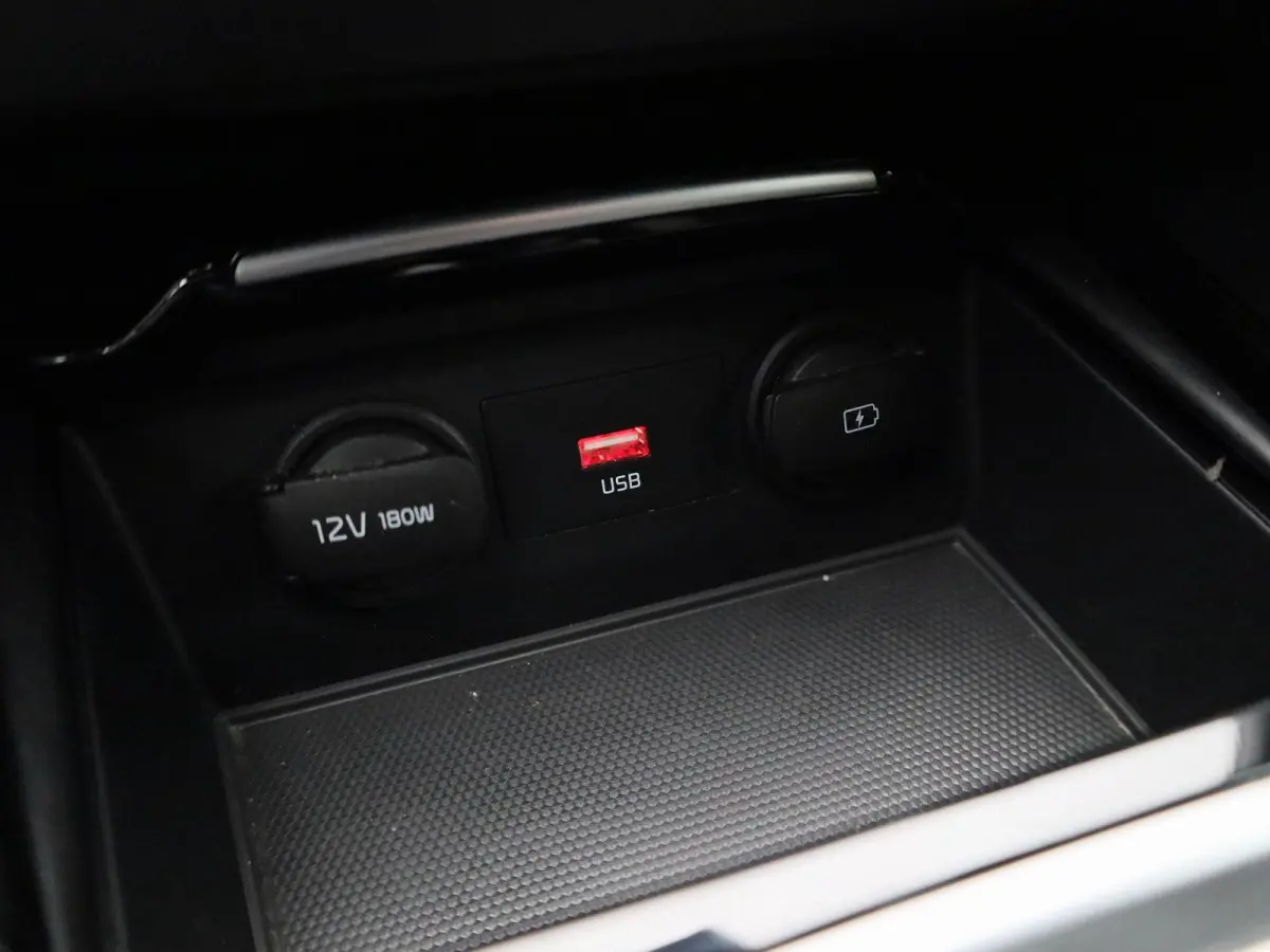 1.5 T-GDi MHEV GT-Line Edition AUTOMAAT | PANORAMADAK | NAVIGATIE | CAMERA
