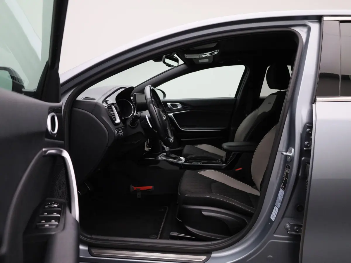 1.5 T-GDi MHEV GT-Line Edition AUTOMAAT | PANORAMADAK | NAVIGATIE | CAMERA
