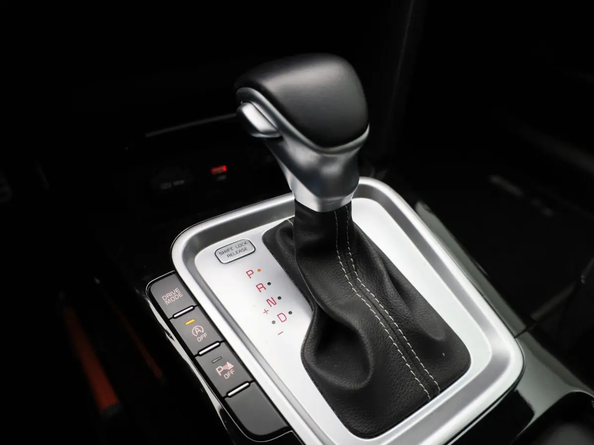 1.5 T-GDi MHEV GT-Line Edition AUTOMAAT | PANORAMADAK | NAVIGATIE | CAMERA