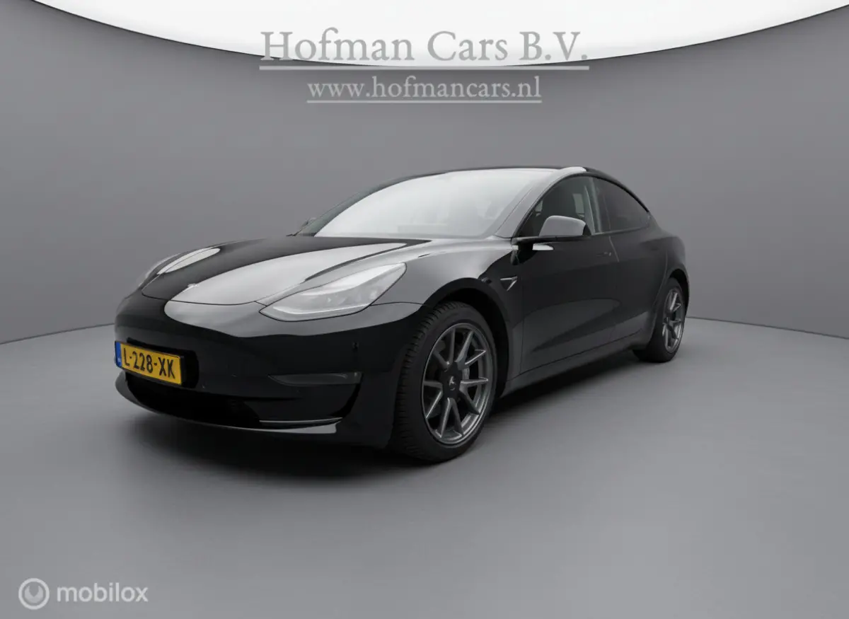 Standard Range RWD Plus 60 kWh | LFP | Warmtepomp | NL Auto | Incl. BTW | APK 08-2027