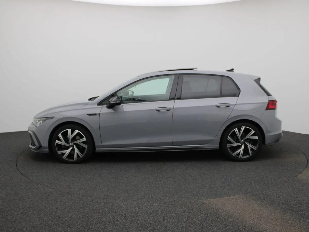 2.0 TSI R-Line Panoramisch Schuif Kanteldak | Stoelverwarming | Stuurwiel Verwarming | Climate Control | Apple Carplay | Android Auto | Bluetooth | Cruise Control Adaptief | Full-LED Koplamp