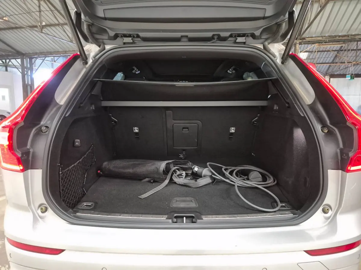 2.0 T8 PHEV AWD Polestar Engineered B&W | ÖHLINS | HUD | PANO | 360° | PILOT | BLIS