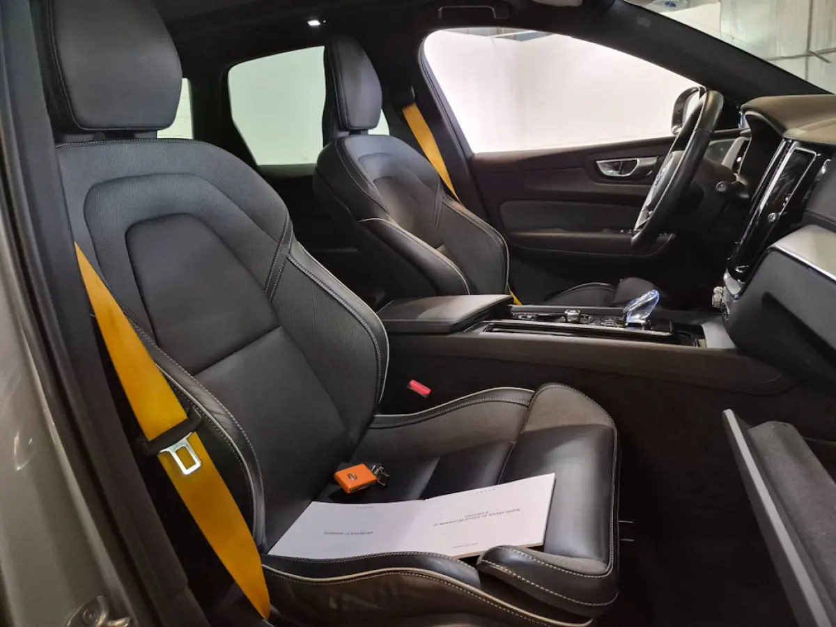 2.0 T8 PHEV AWD Polestar Engineered B&W | ÖHLINS | HUD | PANO | 360° | PILOT | BLIS