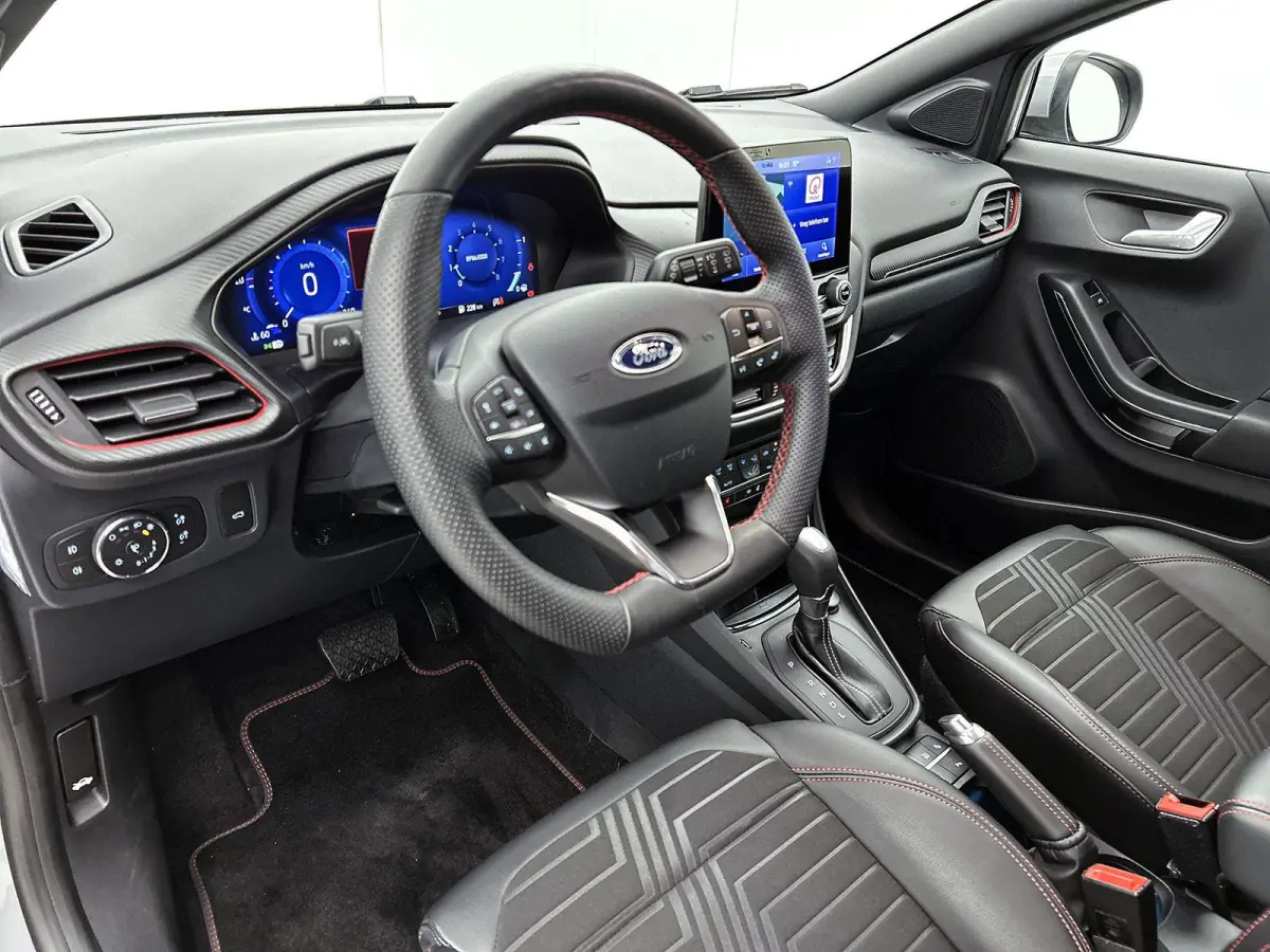 1.0 EcoBoost ST-Line X Aut. | B&O Soundsystem | Camera | Apple carplay | Winterpack | Adaptive Cruise | Bliss