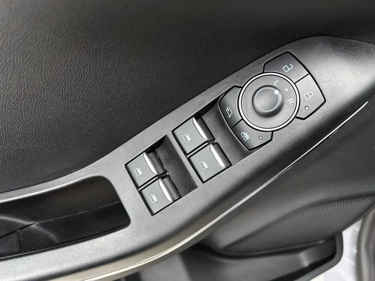 1.0 EcoBoost ST-Line X Aut. | B&O Soundsystem | Camera | Apple carplay | Winterpack | Adaptive Cruise | Bliss