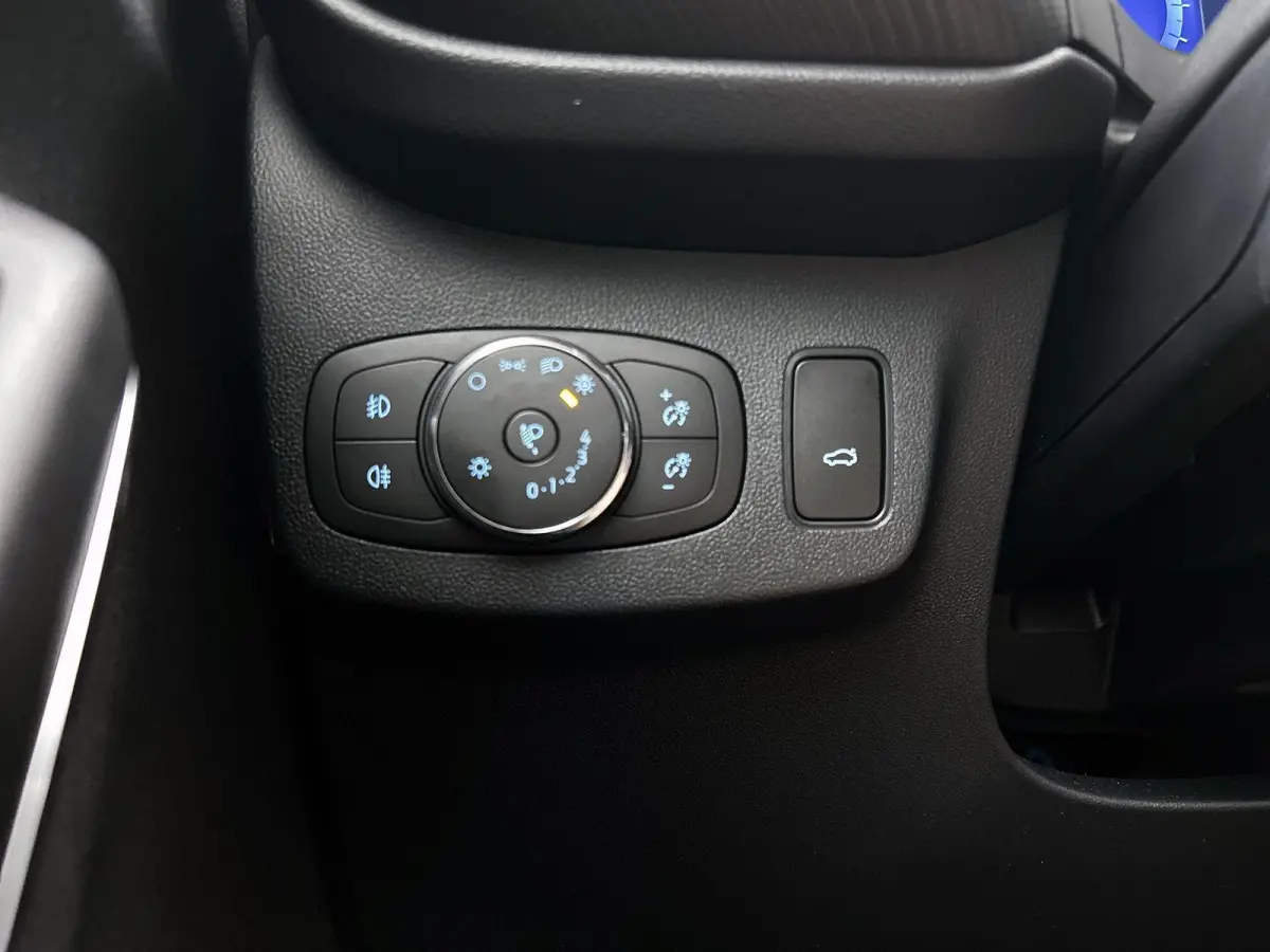 1.0 EcoBoost ST-Line X Aut. | B&O Soundsystem | Camera | Apple carplay | Winterpack | Adaptive Cruise | Bliss