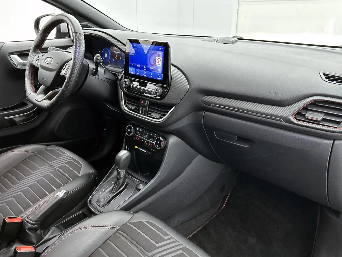 1.0 EcoBoost ST-Line X Aut. | B&O Soundsystem | Camera | Apple carplay | Winterpack | Adaptive Cruise | Bliss