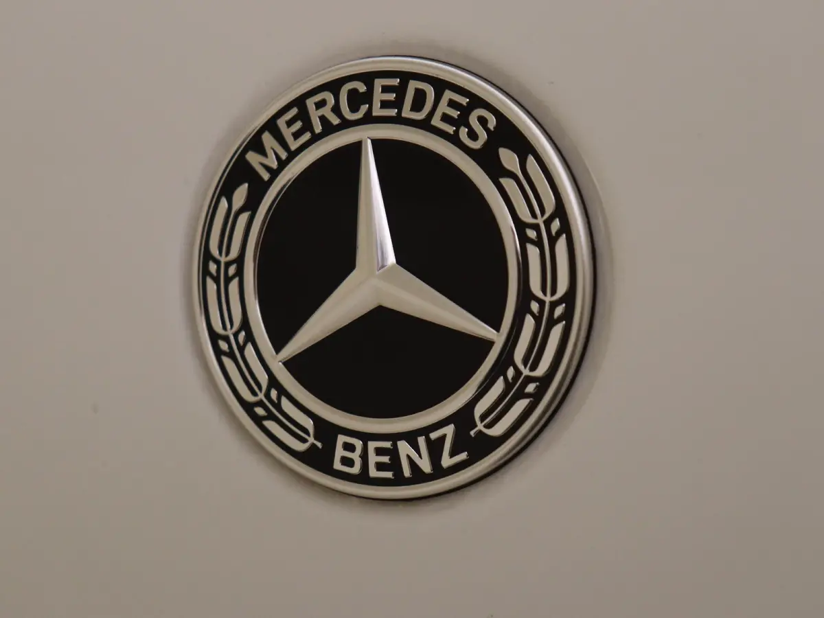 400e 4MATIC AMG Line Premium Plus /Panoramadak /HUD /360 Camera /20 Inch /Nightpakket /Elek Trekhaak