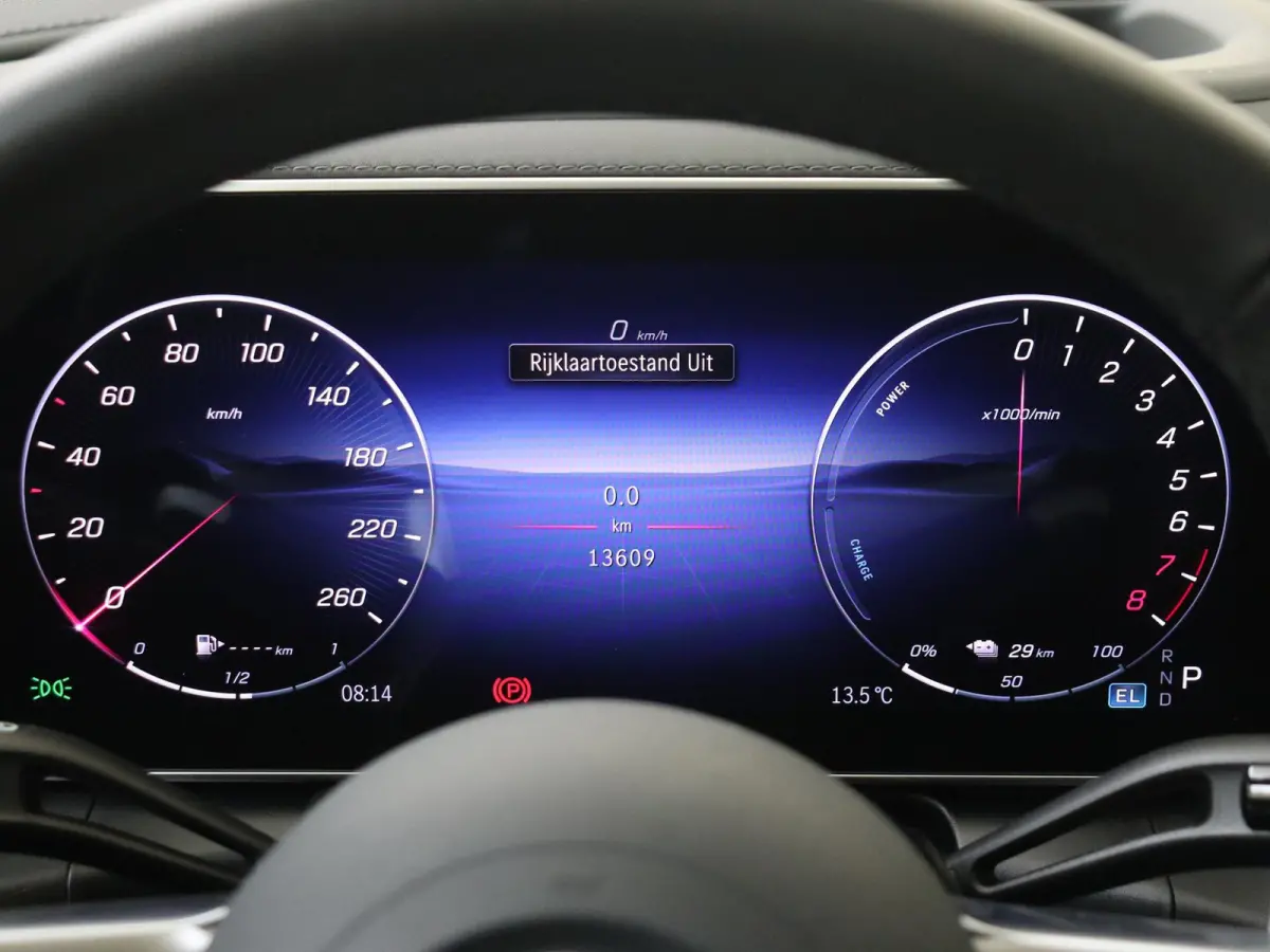 400e 4MATIC AMG Line Premium Plus /Panoramadak /HUD /360 Camera /20 Inch /Nightpakket /Elek Trekhaak