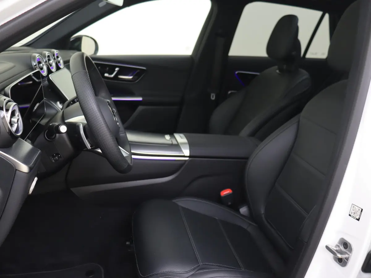 400e 4MATIC AMG Line Premium Plus /Panoramadak /HUD /360 Camera /20 Inch /Nightpakket /Elek Trekhaak
