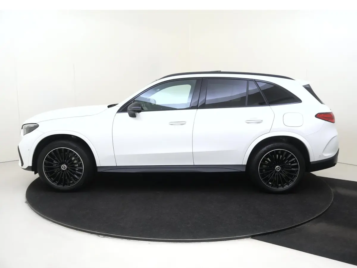 400e 4MATIC AMG Line Premium Plus /Panoramadak /HUD /360 Camera /20 Inch /Nightpakket /Elek Trekhaak