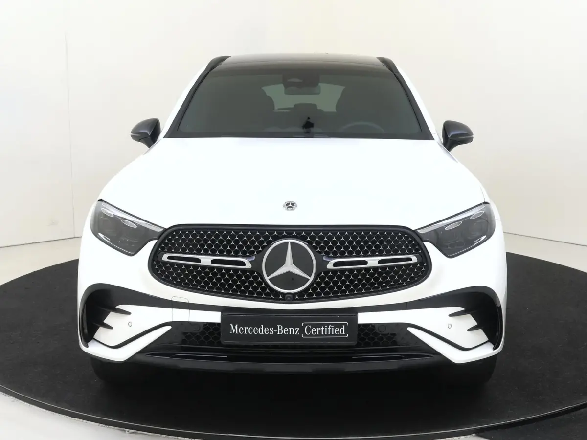 400e 4MATIC AMG Line Premium Plus /Panoramadak /HUD /360 Camera /20 Inch /Nightpakket /Elek Trekhaak