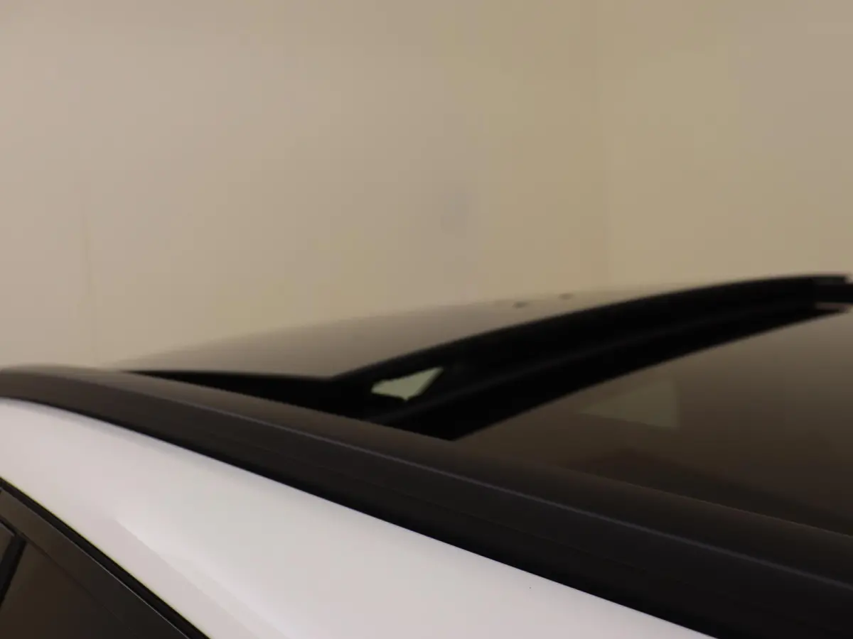 400e 4MATIC AMG Line Premium Plus /Panoramadak /HUD /360 Camera /20 Inch /Nightpakket /Elek Trekhaak